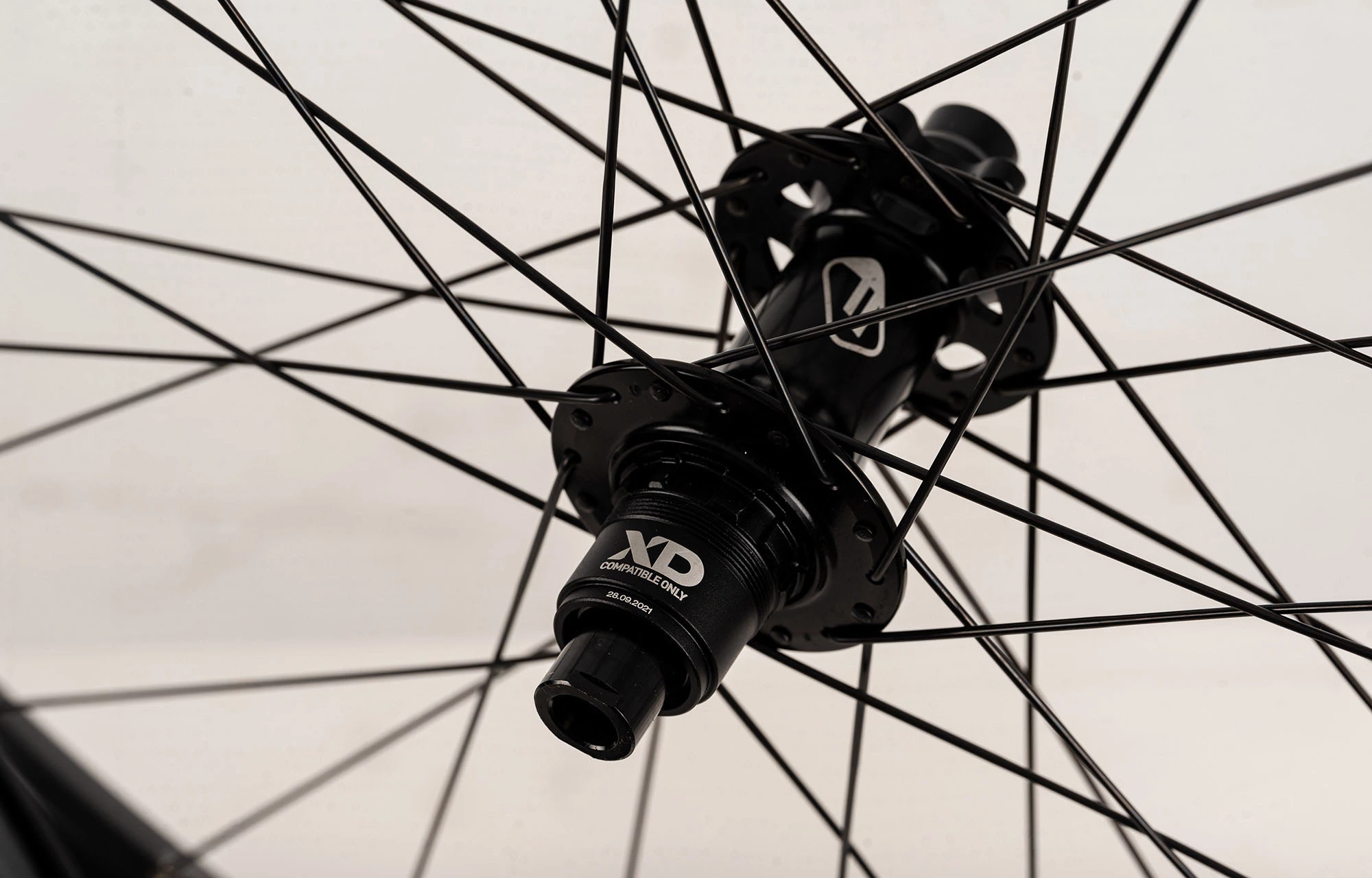 PAIRE DE ROUES ENDURO E13 LG1 DH / FORMULA 29" – Image 3